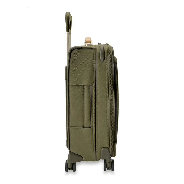 Essential 22" Carry-On Expandable Spinner