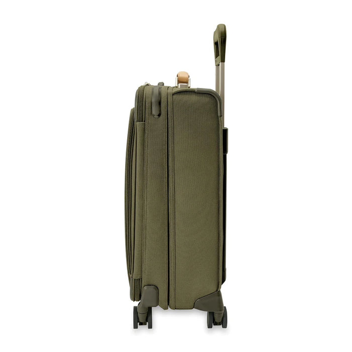 Essential 22" Carry-On Expandable Spinner