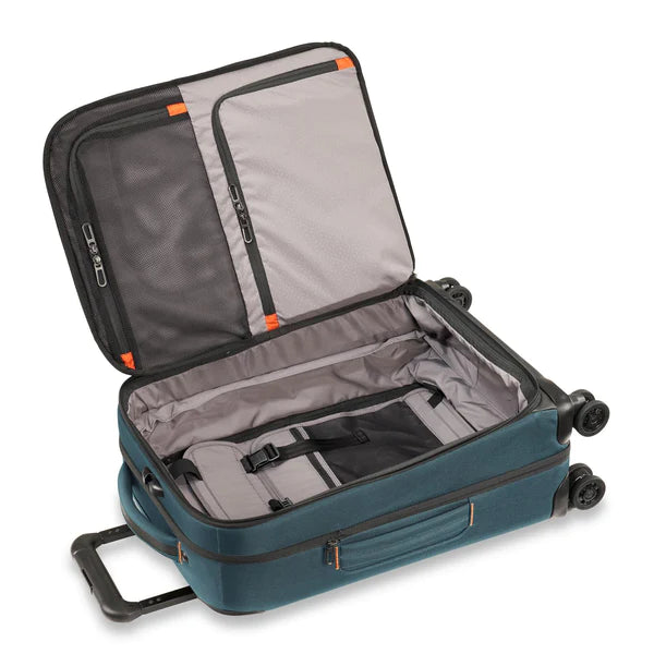 22" Domestic Carry-On Expandable Spinner