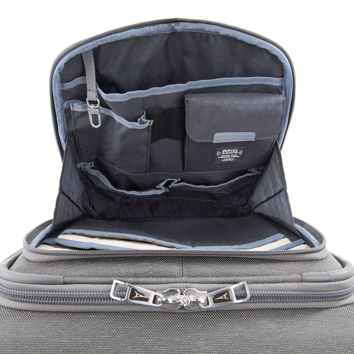Platinum® Elite Carry-On Business Plus Spinner