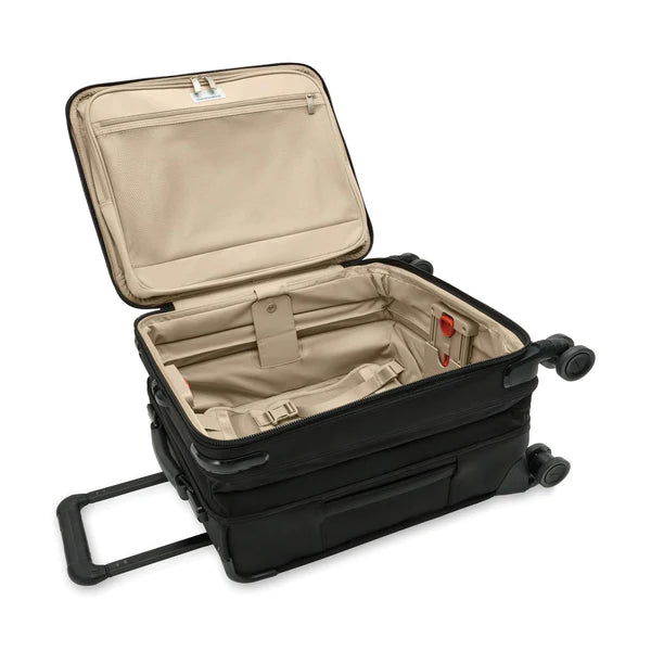 COMPACT CARRY ON SPINNER Travel Style Luggage